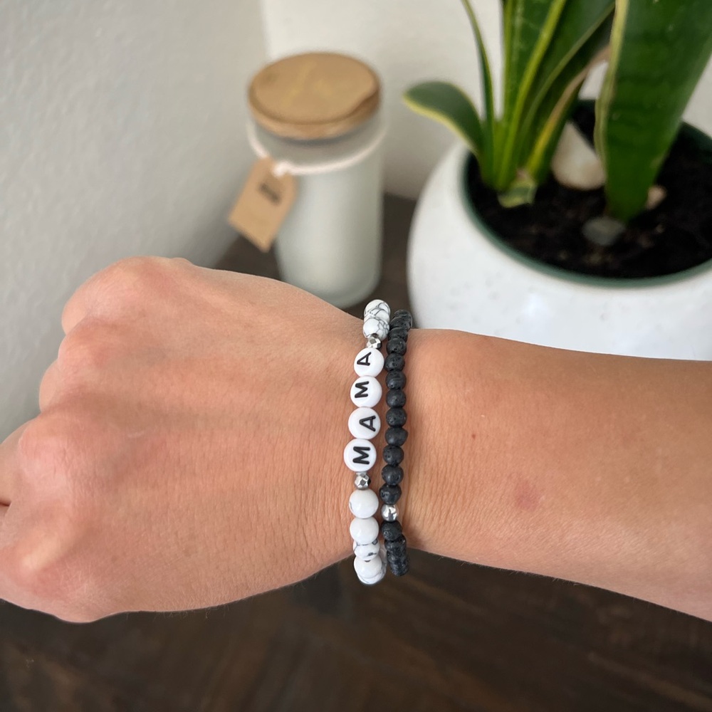 Black and White Beaded Bracelet Set